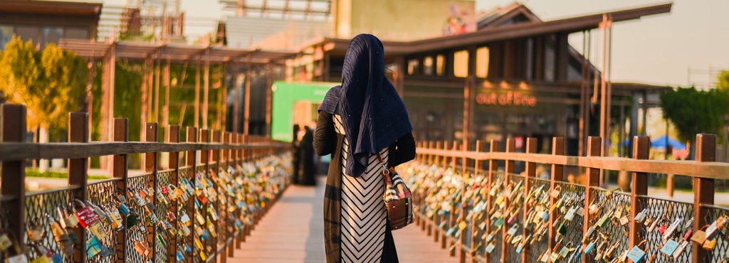 Image of a wedding with focus on Islamic Nikah rights